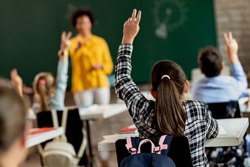 BAIXAR APLICATIVO DE JOGOS EDUCATIVOS: UMA FORMA LÚDICA DE APRENDIZAGEM NA ESCOLA